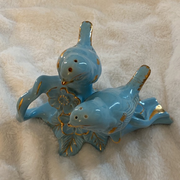 Vintage Pearl 22Kt. Gold blue bird on a tree branch salt & pepper shaker - Picture 12 of 16